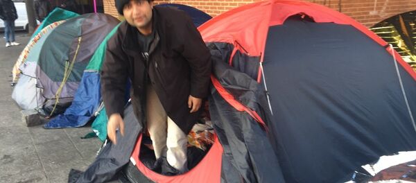 Chassés de Paris, les migrants s'installent à Saint-Denis - Sputnik Afrique