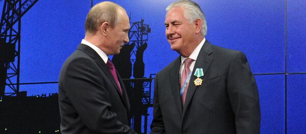 Vladimir Poutine et Rex Tillerson - Sputnik Afrique