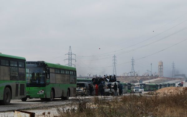 Алеппо, автобусы с боевиками, 16 декабря 2016 - Sputnik Afrique