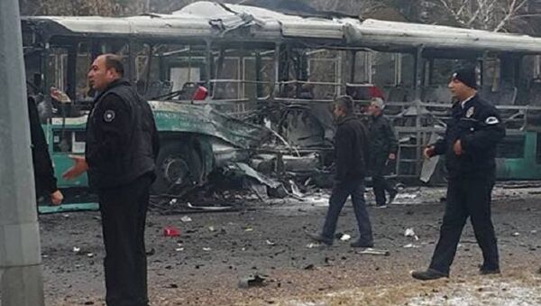 Turquie: explosion d'un bus à Kayseri, plusieurs morts et blessés - Sputnik Afrique