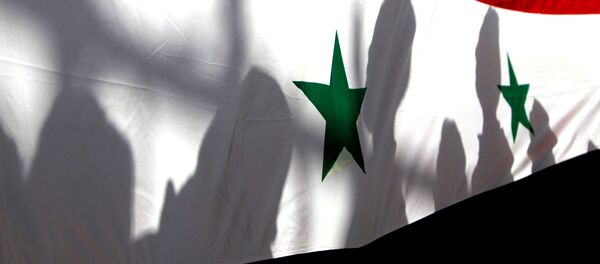 Le drapeau national syrien - Sputnik Afrique