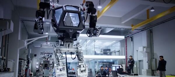robot géant - Sputnik Afrique