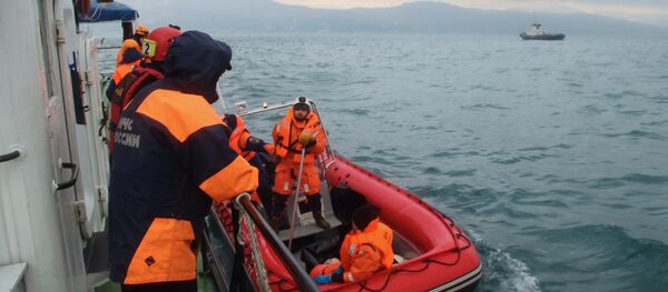 Le ministère des Transports explique pourquoi les débris du Tu-154 sont si éparpillés - Sputnik Afrique