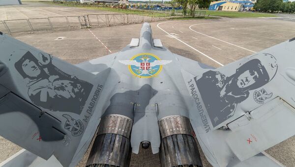 Des MiG-29 russes avec les effigies des pilotes-héros serbes - Sputnik Afrique