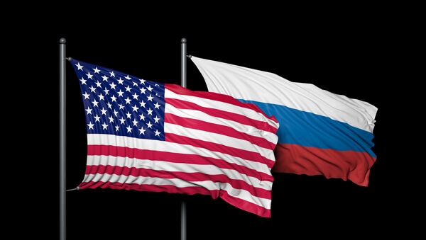 Les drapeaux russe et américain - Sputnik Afrique