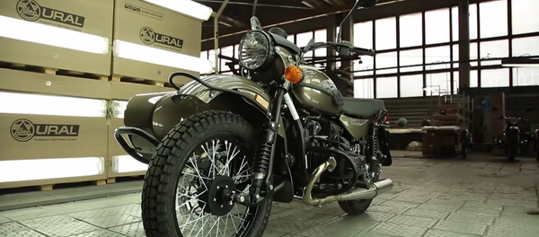 Faites connaissance avec l’Oural, une motocyclette russe - Sputnik Afrique