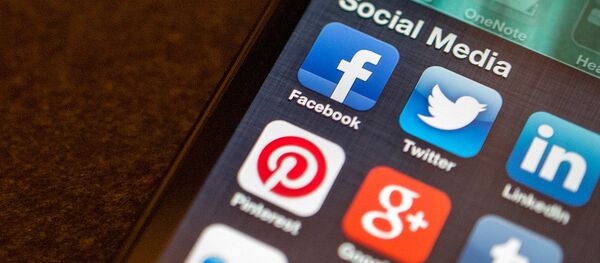 Soziale Netzwerke (Symbolbild) - Sputnik Afrique
