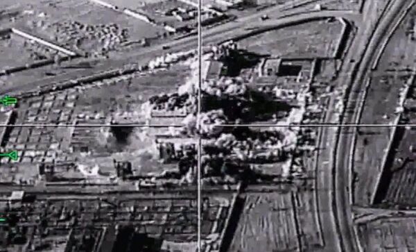 Les bombardiers russe en action dans la province syrienne de Deir ez-Zor - Sputnik Afrique