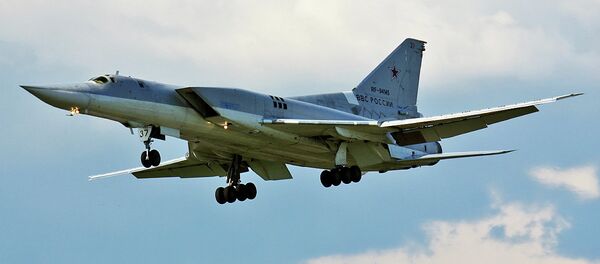 Un bombardier lance-missiles Tu-22M3 - Sputnik Afrique