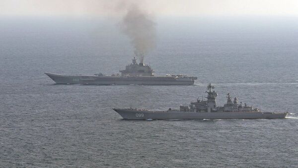 Британские ВМС и ВВС сопровождают российские корабли Петр Великий и Адмирал Кузнецов - Sputnik Afrique