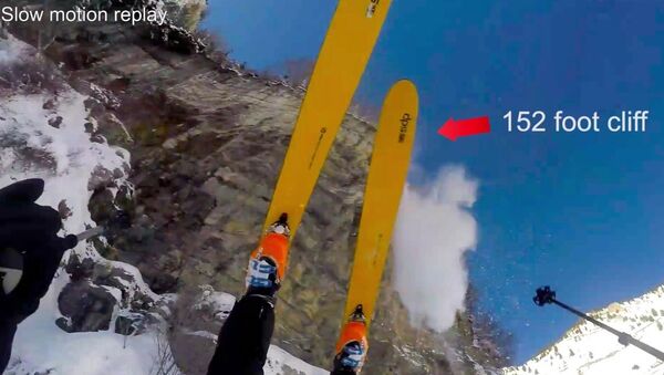 Un skieur américain filme sa chute de 45 mètres - Sputnik Afrique
