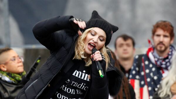 Madonnas Auftritt beim Frauenmarsch in Washington - Sputnik Afrique