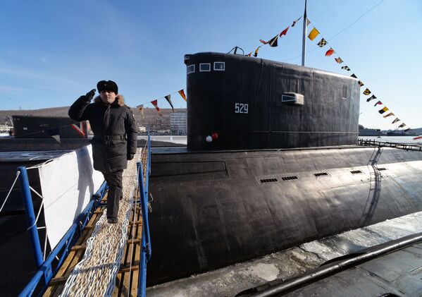 Le sous-marin «Komsomolsk-sur-l’Amour» de retour dans les eaux du - Sputnik Afrique