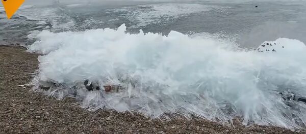Le lac Baikal qui bouge ! - Sputnik Afrique