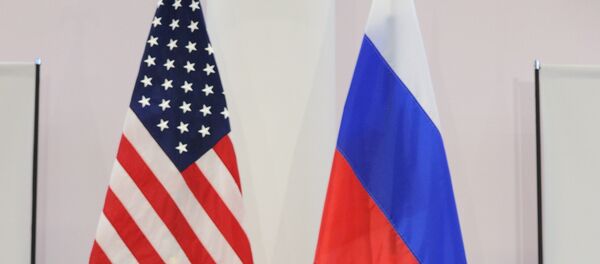 drapeaux russe et américain - Sputnik Afrique