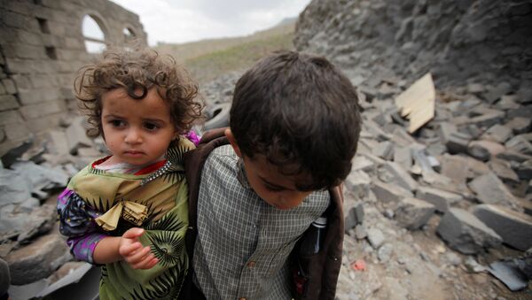 Les enfants, premières victimes du conflit au Yémen - Sputnik Afrique