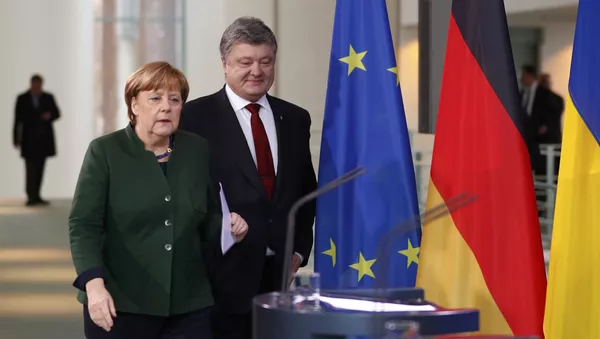 Merkel et Porochenko - Sputnik Afrique