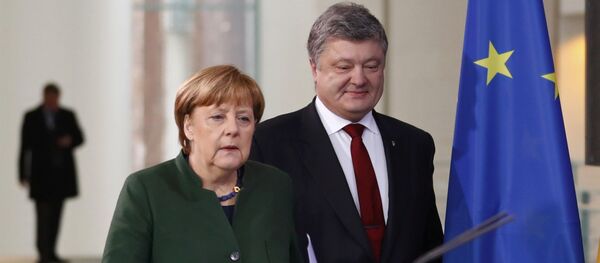 Merkel et Porochenko - Sputnik Afrique