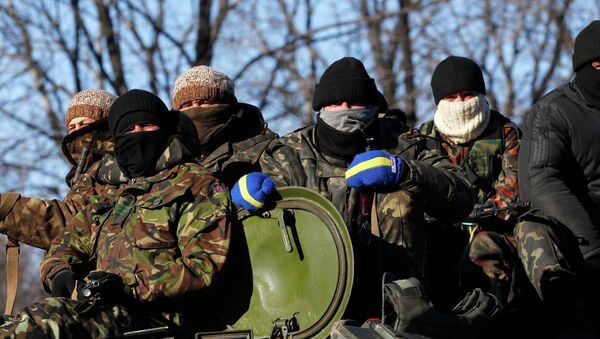 Les soldats ukrainiens se sentent largués dans le Donbass: témoignages - Sputnik Afrique