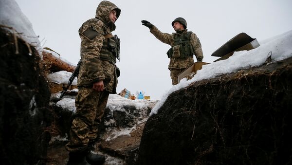 Des militaires ukrainiens dans le Donbass - Sputnik Afrique