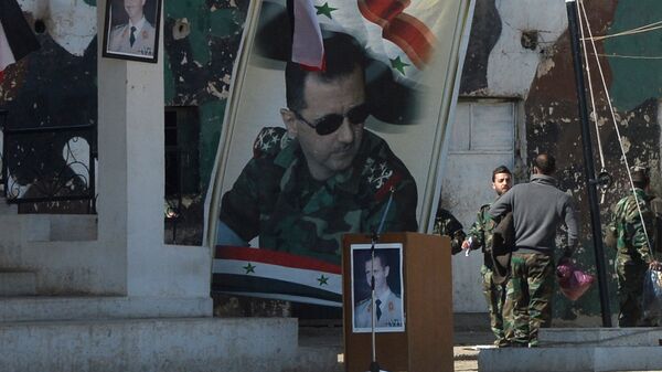 Affiches avec le portrait de Bachar el-Assad - Sputnik Afrique