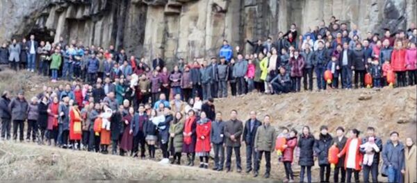 Incroyable photo de famille: 500 personnes réunies sur un cliché - Sputnik Afrique