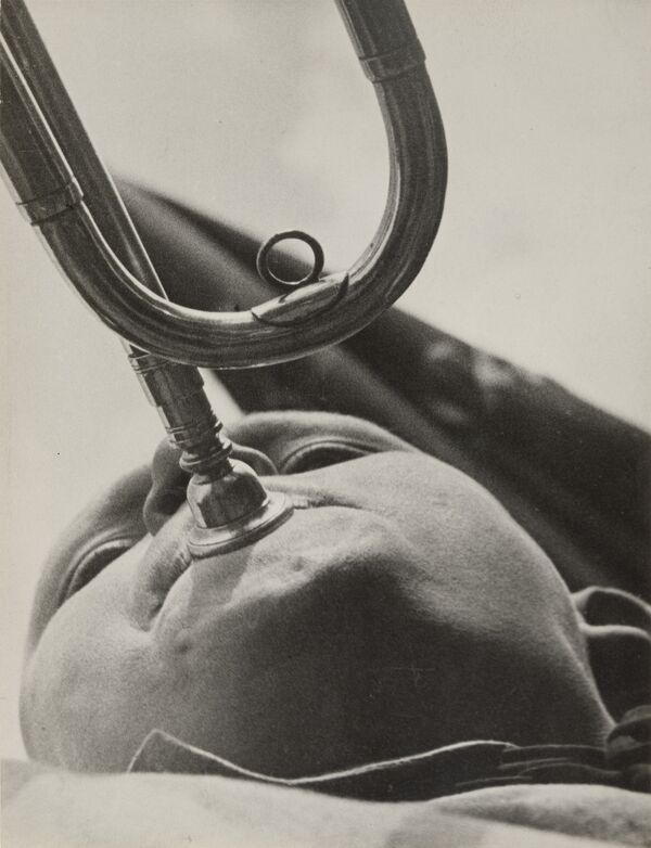 Aleksandr Rodchenko. Pioneer with a Bugle Aleksandr Rodchenko. Pioneer with a Bugle - Sputnik Afrique