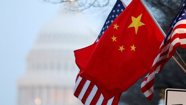 The People's Republic of China flag and the U.S. Stars and Stripes fly along Pennsylvania Avenue near the US Capitol during Chinese President Hu Jintao's state visit in Washington, DC, US on January 18, 2011. - Sputnik Afrique