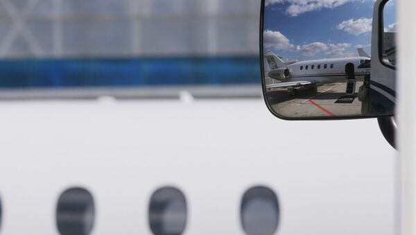 Allemagne: les passagers remarquent une brèche dans la carlingue de l’avion - Sputnik Afrique