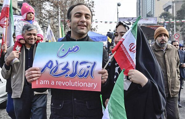 Les manifestations en Iran à l’occasion du 38e anniversaire de la Révolution islamique Les manifestations en Iran à l’occasion du 38e anniversaire de la Révolution islamique - Sputnik Afrique