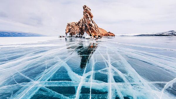 La beauté glaciale du lac Baïkal - Sputnik Afrique