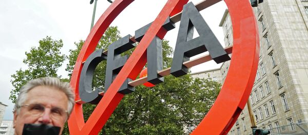 Protestataire contre le CETA - Sputnik Afrique