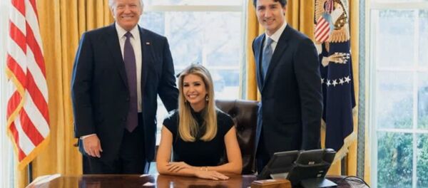 La photo d'Ivanka Trump dans le fauteuil du Bureau ovale - Sputnik Afrique