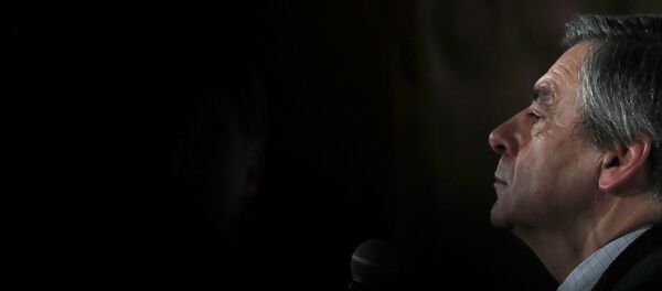 Francois Fillon, former French prime minister, member of The Republicans political party and 2017 presidential candidate of the French centre-right, attends a business conference in Paris, France, January 31, 2017 - Sputnik Afrique