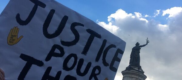 Manifestation JusticePourTheo à Paris - Sputnik Afrique