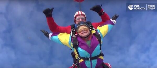 saut en parachute - Sputnik Afrique