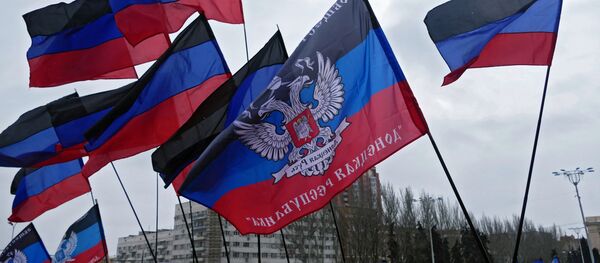 Митинг-обращенние жителей Донецка к мировым лидерам Митинг-обращенние жителей Донецка к мировым лидерам - Sputnik Afrique