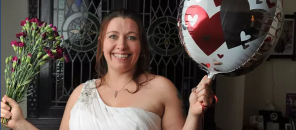 Lynne Gollogy - Sputnik Afrique