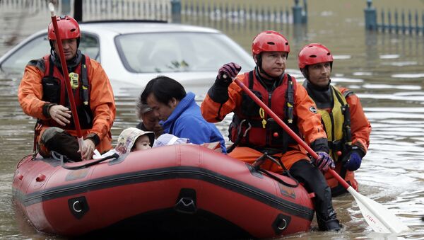 La Californie en proie à de violentes inondations, des milliers de personnes évacuées - Sputnik Afrique