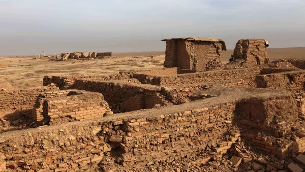 A picture taken on November 15, 2016 shows destruction in the ancient ruins of Nimrud following the recapture by Iraqi forces of the ancient town on the outskirts of Mosul from jihadists of the Islamic State group on November 15, 2016. - Sputnik Afrique