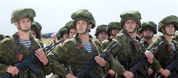 Les militaires russes sur la base aérienne de Hmeimim en Syrie - Sputnik Afrique