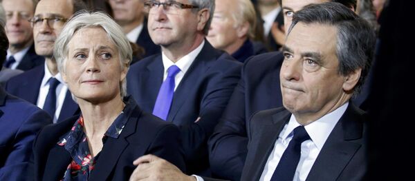 Francois Fillon et Penelope Fillon - Sputnik Afrique