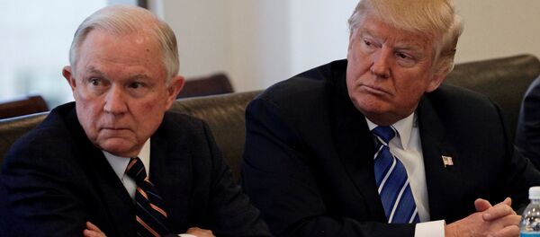 Jeff Sessions et Donald Trump - Sputnik Afrique