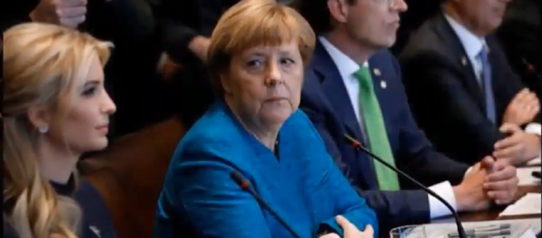 Un regard de Merkel décoché à Ivanka Trump - Sputnik Afrique