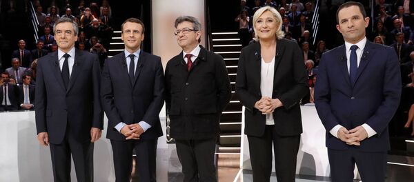 Marine Le Pen, Jean-Luc Mélenchon, Benoît Hamon, Emmanuel Macron et François Fillon - Sputnik Afrique