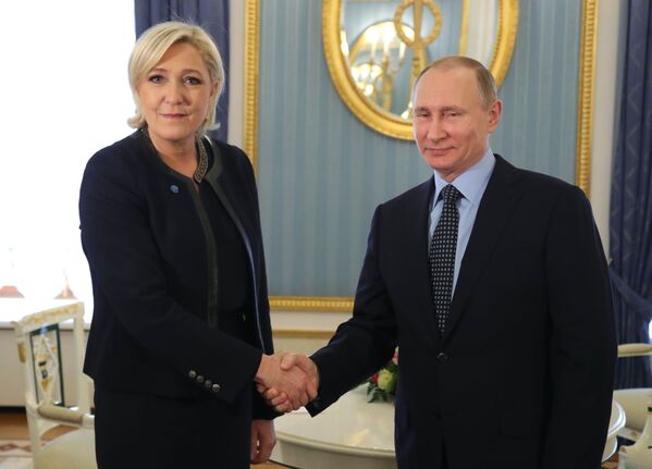 La visite de Marine Le Pen à Moscou - Sputnik Afrique