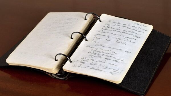 This undated photo released Thursday, March 23, 2017, by RR Auction shows a portion of a diary written in 1945 by young John F. Kennedy during his brief stint as a journalist after World War II. - Sputnik Afrique
