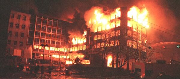 Генерацији 1999. сервирају и америчку „истину“ - Sputnik Afrique