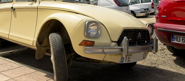 Citroën Dyane - Sputnik Afrique