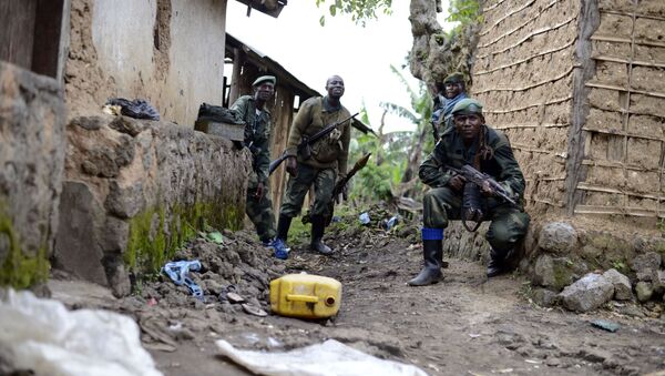 Les soldats de l'armée congolaise s'emparent d'une attaque contre Jomba rebelle, alors qu'ils avancent vers Bunagana, à l'est du Congo - Sputnik Afrique